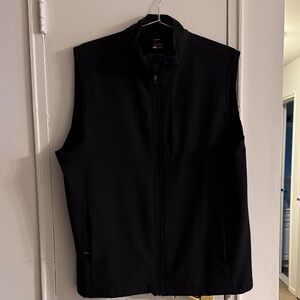 32 Degrees Men's Black Vest